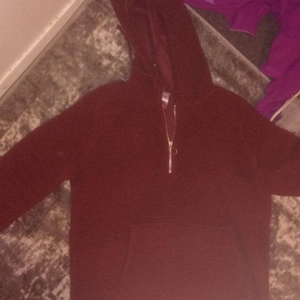 Maroon hooded sweatshirt